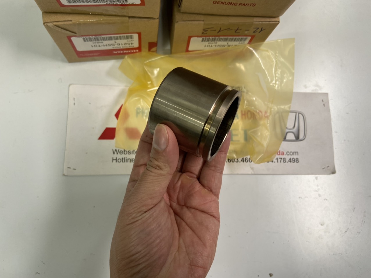 Piston phanh trước xe Honda CIVIC
